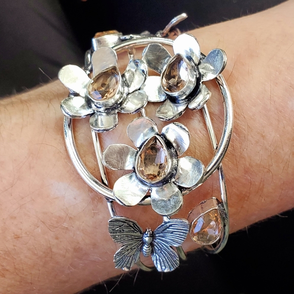 New Unique Morganite Butterflies and Flowers Silver Cuff Bracelet. - Picture 7 of 16